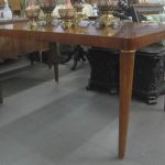 506 8210 DINING TABLE